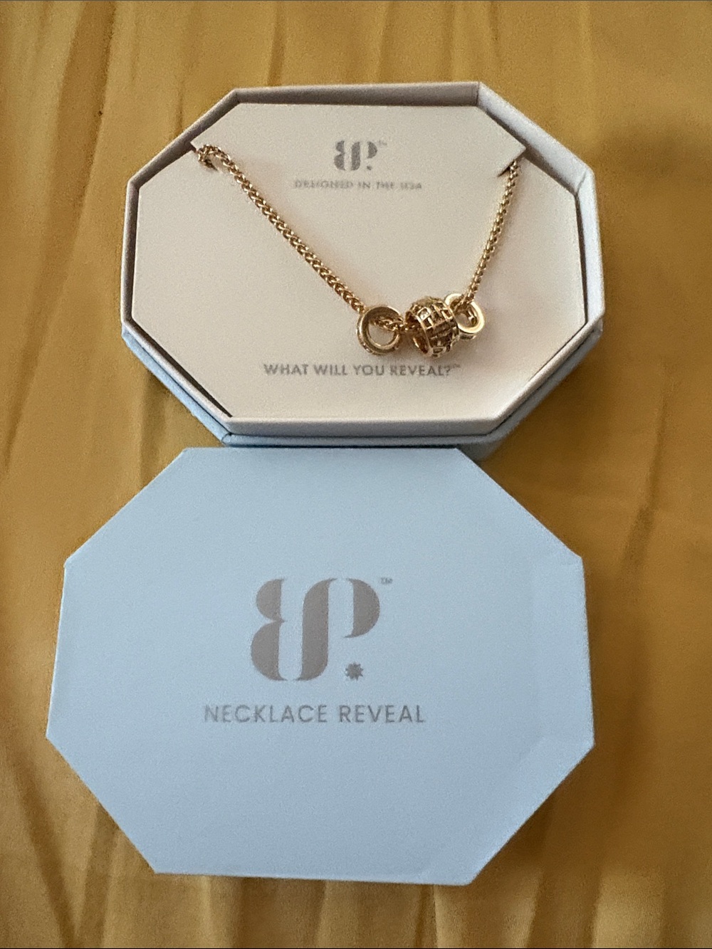 8P Gold Reveal Pendant Necklace - Gold Tone